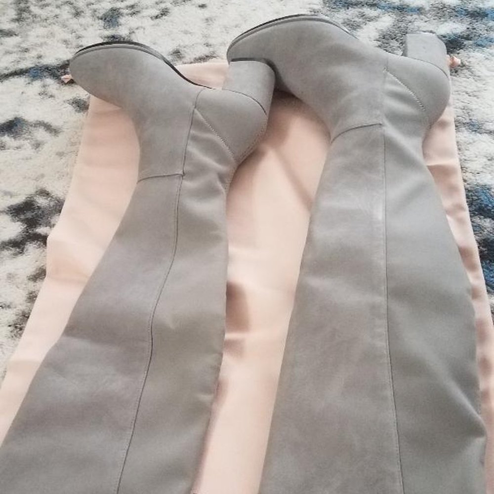 Stuart Weitzman Suede Boots w/ Tags